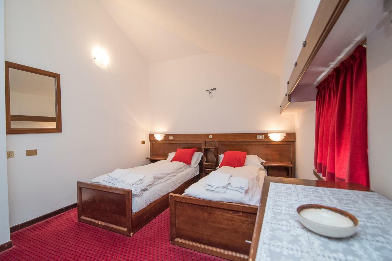 Locanda Ai Dogi Pieve di Cadore Exterior photo